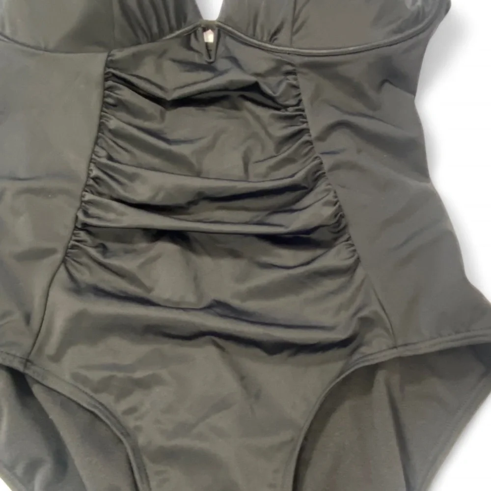 RUCHED UNDERWIRE ONE PIECE SWIMSUIT - Picture 5 of 8